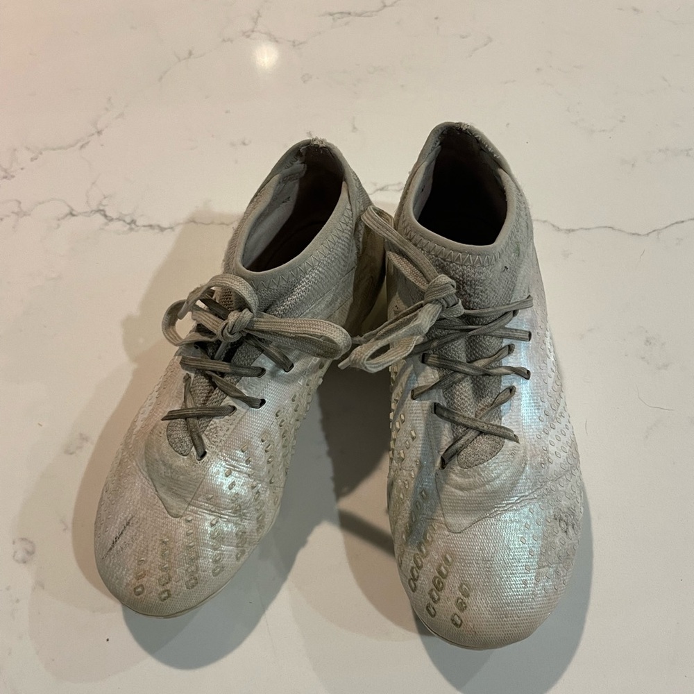 Soccer cleats